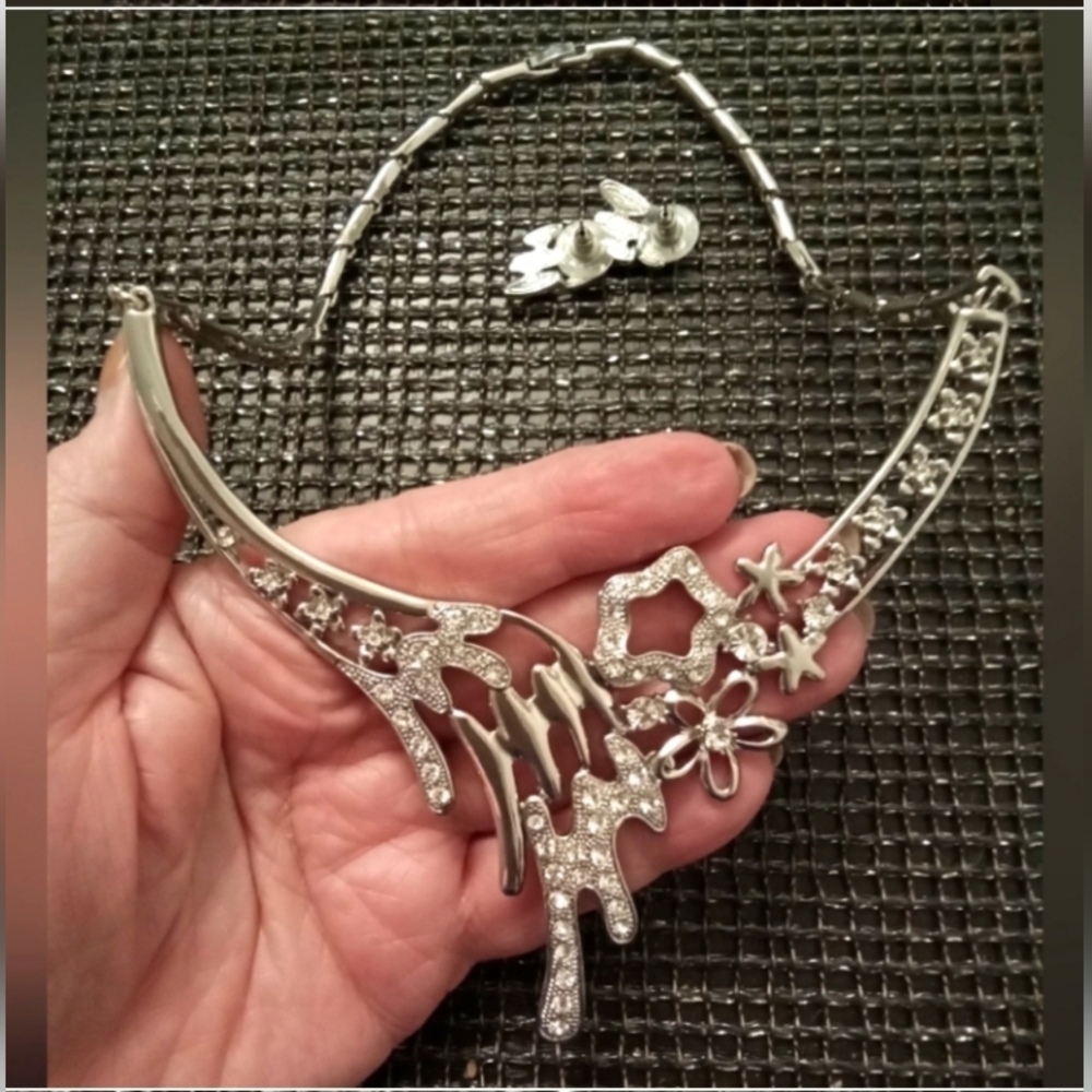 Crystal Rhodium Stars Necklace Earrings Set